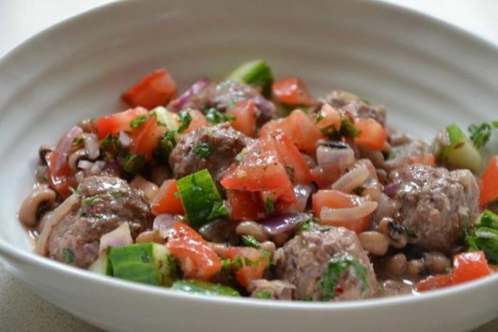 Harissa meatballs with black eyed beans (Ndudu by fafa)
