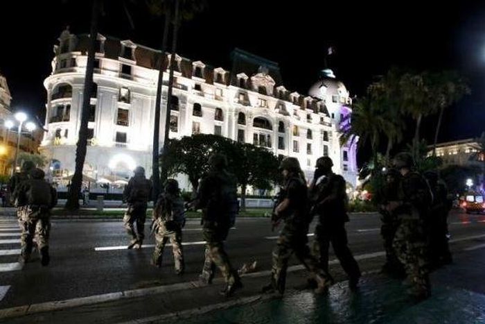 ___5265699___https:______static.pulse.com.gh___webservice___escenic___binary___5265699___2016___7___15___0___french+soldiers+on+the+street