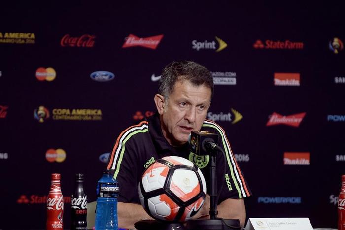 ___5187039___https:______static.pulse.com.gh___webservice___escenic___binary___5187039___2016___6___24___2___juan-carlos-osorio-mexico-copa-america-centenario_k9oiuzxkvc811kg30t5qa7ejv