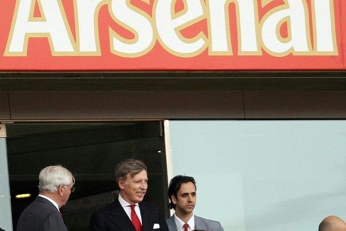 Arsenal majority owner Stan Kroenke (2nd L) looks on from the executive boxes during his team's Premier League game against Liverpool at the Emirates Stadium in London on April 17, 2011