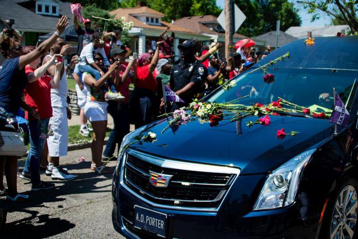 ___5137000___https:______static.pulse.com.gh___webservice___escenic___binary___5137000___2016___6___11___6___ali-procession-6102016-us-news-getty-ftr_fkjd6rhudpuv1kf1b1c3n3kj7_2