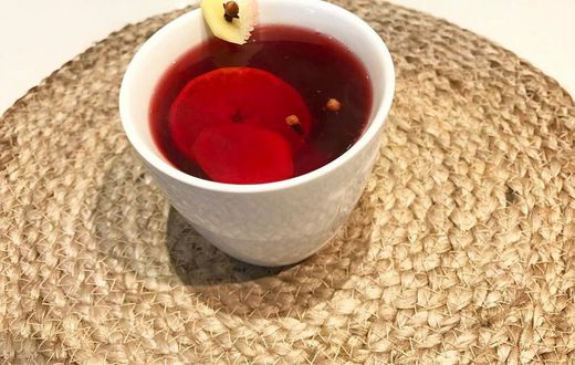 Hibiscus infused with Cloves, Ginger and Orange slices (Ndudu by fafa)