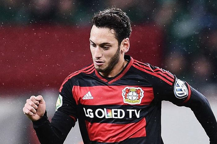 ___5414722___https:______static.pulse.com.gh___webservice___escenic___binary___5414722___2016___8___24___14___hakancalhanoglu-cropped_65ci13ycygfh1knhodsy2q1z8_2