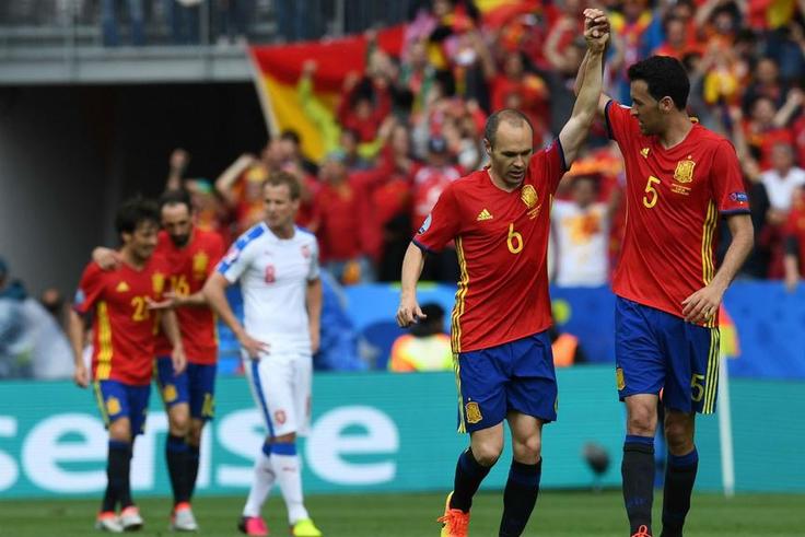 ___5145271___https:______static.pulse.com.gh___webservice___escenic___binary___5145271___2016___6___13___22___andres-iniesta-cropped_1ige5tvx81b9m1la1fpjkia8jq