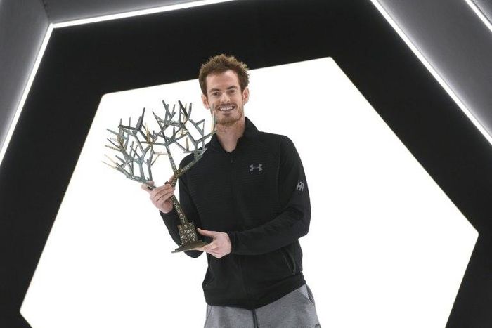 Andy Murray, who won in Paris on November 6, 2016, is the oldest player at 29 to become number one for the first time