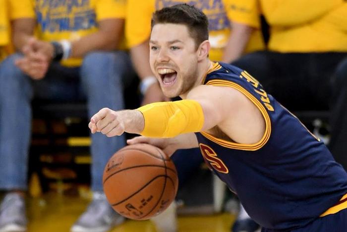 ___5239082___https:______static.pulse.com.gh___webservice___escenic___binary___5239082___2016___7___8___10___matthewdellavedova-cropped_pfxc5k8hs2761sce5nkmk9r51