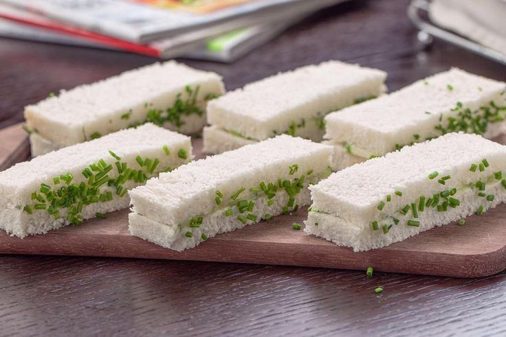 Cucumber finger sandwiches (Telandeworld)