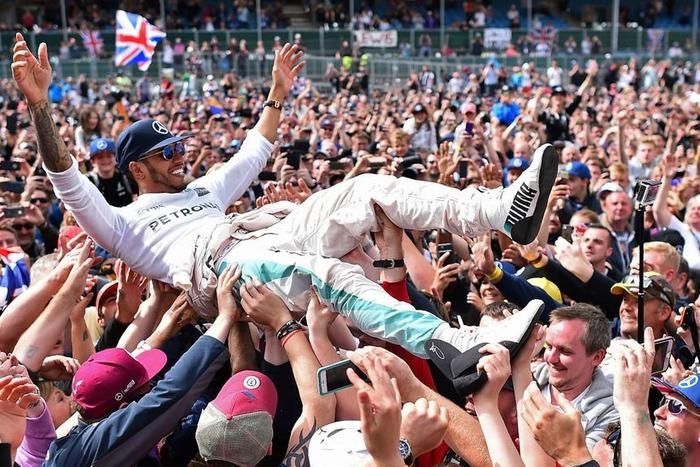 ___5286863___https:______static.pulse.com.gh___webservice___escenic___binary___5286863___2016___7___20___20___lewishamilton-cropped_63ys0zs46jrv124wwcrw0ltna