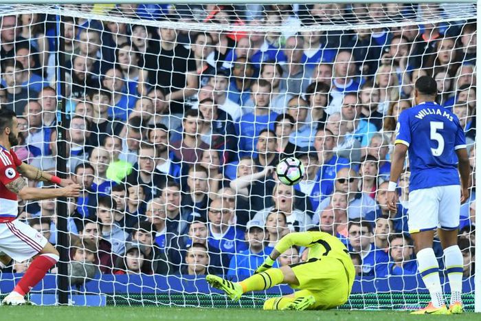 ___5502984___https:______static.pulse.com.gh___webservice___escenic___binary___5502984___2016___9___18___7___maarten-stekelenburg-cropped_14mcr553hwhpm1q1181yczt84y