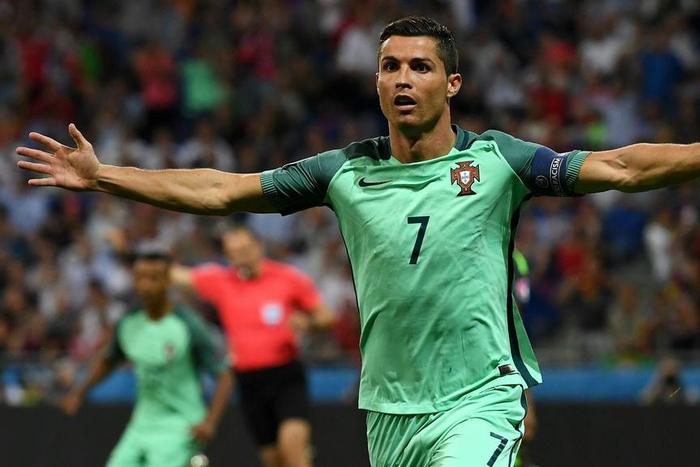 ___5234711___https:______static.pulse.com.gh___webservice___escenic___binary___5234711___2016___7___7___2___ronaldo-cropped_11qdmam0rvjh91fq9cmj1zzq79_2