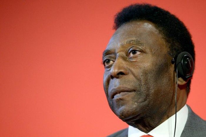 "Brazilian football is in mourning. It is such a tragic loss," Pele, 76, wrote on Twitter after a plane carrying the Chapecoense Real team crashed