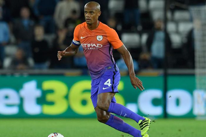 ___5517425___https:______static.pulse.com.gh___webservice___escenic___binary___5517425___2016___10___28___19___vincentkompany-cropped_j0z8unzkpqfy18lbwnd6n4j82_1