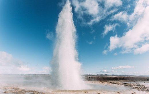 ___6564639___https:______static.pulse.com.gh___webservice___escenic___binary___6564639___2017___4___27___16___GettyImages-566266411