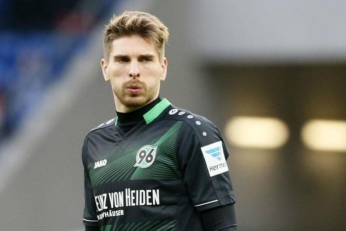 ___5109185___https:______static.pulse.com.gh___webservice___escenic___binary___5109185___2016___6___3___16___ronrobertzieler-cropped_dm2pj967tr421a4pzcdcm11sp