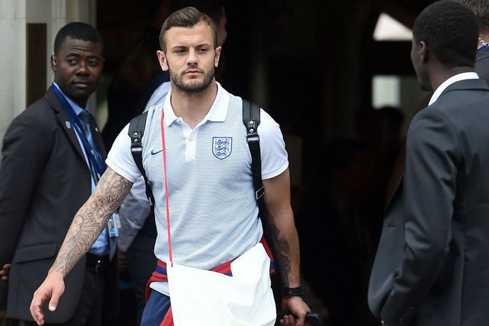 ___5452749___https:______static.pulse.com.gh___webservice___escenic___binary___5452749___2016___9___4___6___jackwilshere-cropped_qq5aawzqmi7h1j39zyuomp4yi_2