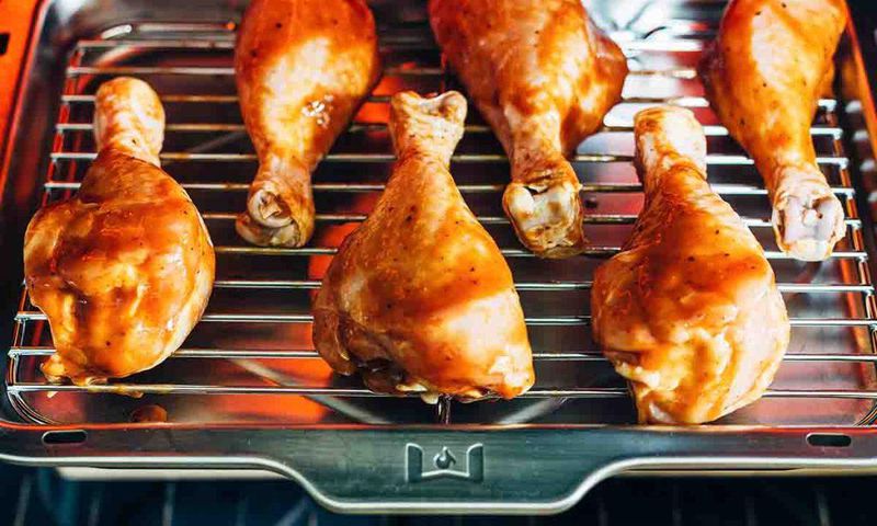 Easy BBQ chicken in the oven (simplyrecipes.com)