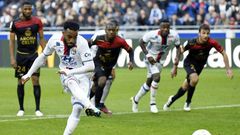 Lyon's French forward Alexandre Lacazette shoots a penalty and scores during the French L1 football match between Olympique Lyonnais and EA Guingamp on October 22, 2016
