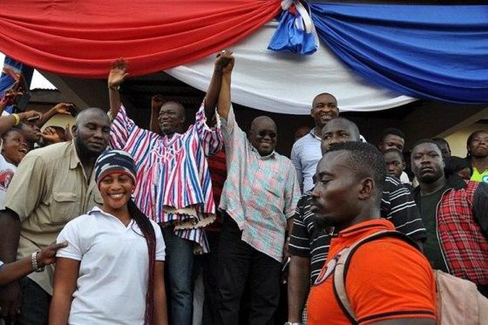 ___5867702___https:______static.pulse.com.gh___webservice___escenic___binary___5867702___2016___12___7___22___Akufo-Addo-introduces-George-Oduro-to-New-Edubiase-constituents