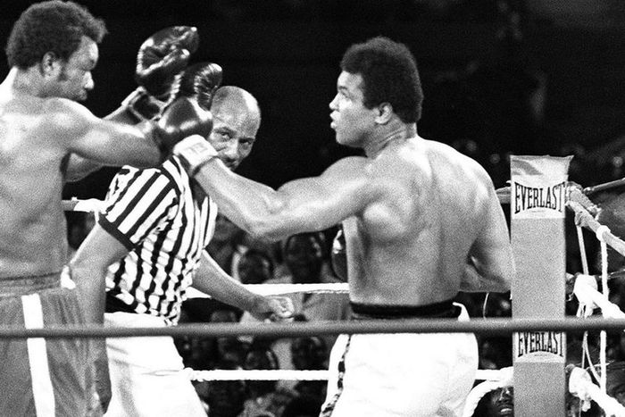 ___5112018___https:______static.pulse.com.gh___webservice___escenic___binary___5112018___2016___6___4___11___georgeforemanmuhammadali-cropped_1jt4at5oh5rj910yrellk44r31_2