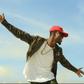 E.L in "Kaa Bu Ame" music video