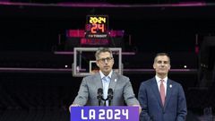 LA 2024 Chairman Casey Wasserman (L) and Los Angeles Mayor Eric Garcetti hold a news conference in May 2017