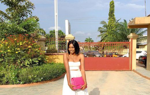 Yvonne Nelson
