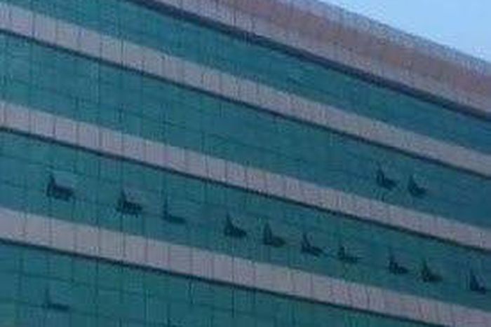 Man jumps off building in Apapa