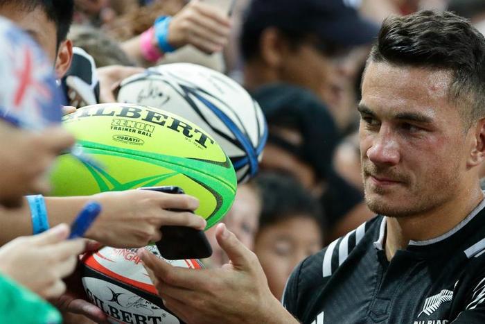 ___5097228___https:______static.pulse.com.gh___webservice___escenic___binary___5097228___2016___6___1___7___sonnybillwilliams-cropped_1kq90sc8dhu1t1wbw216hr3ue5