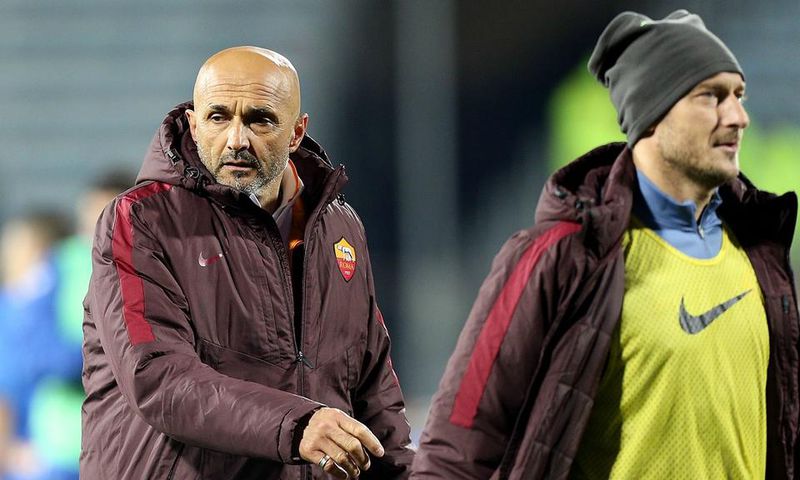 ___5532560___https:______static.pulse.com.gh___webservice___escenic___binary___5532560___2016___9___26___16___spalletti-totti-cropped_1ky71lgsttvna17zzh0pt1lvvz
