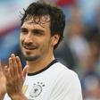 ___5182886___https:______static.pulse.com.gh___webservice___escenic___binary___5182886___2016___6___23___3___matshummels-cropped_1nz7mgzew00vy1huheb72l3gt1