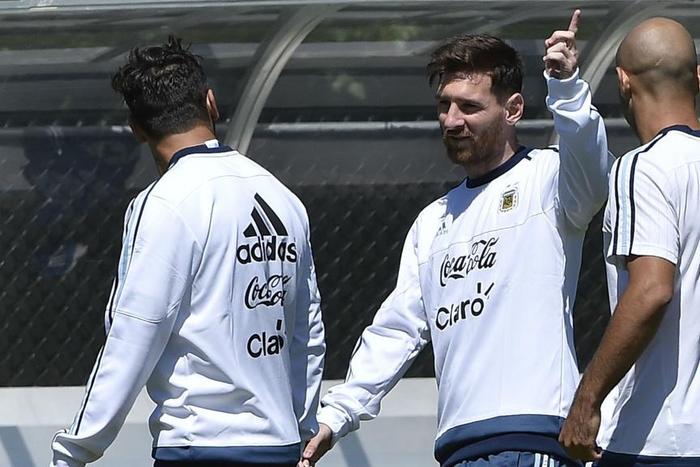 ___5131902___https:______static.pulse.com.gh___webservice___escenic___binary___5131902___2016___6___10___0___lionelmessi-cropped_caddkg3oy2hu11hu3indmg0qu