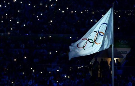 Paris and Los Angeles delegations held talks with International Olympic Committee vice-presidents ahead of presenting their bids to host the 2024 Games