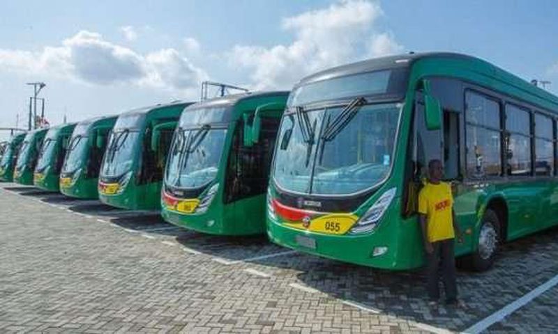 ___5504188___https:______static.pulse.com.gh___webservice___escenic___binary___5504188___2016___9___18___15___mahama-and-brt-buses-2-620x330