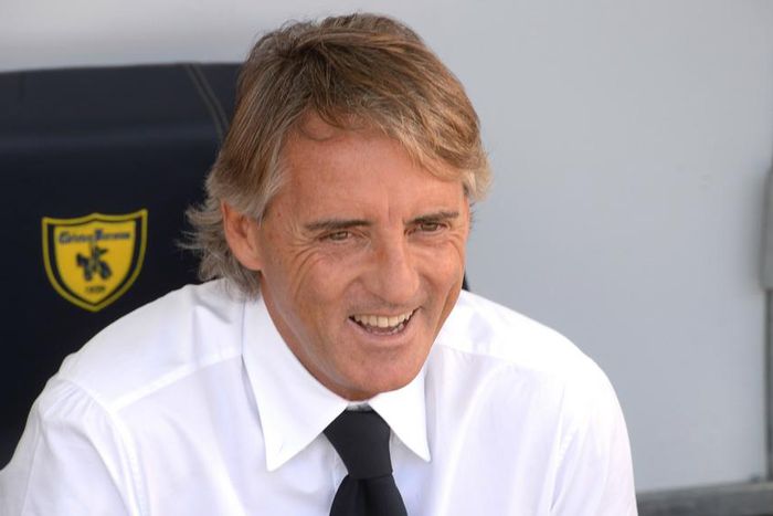 ___4192190___https:______static.pulse.com.gh___webservice___escenic___binary___4192190___2016___5___13___18___roberto-mancini-cropped_c4dutpfzw2ve18em2c7al3l6m_1