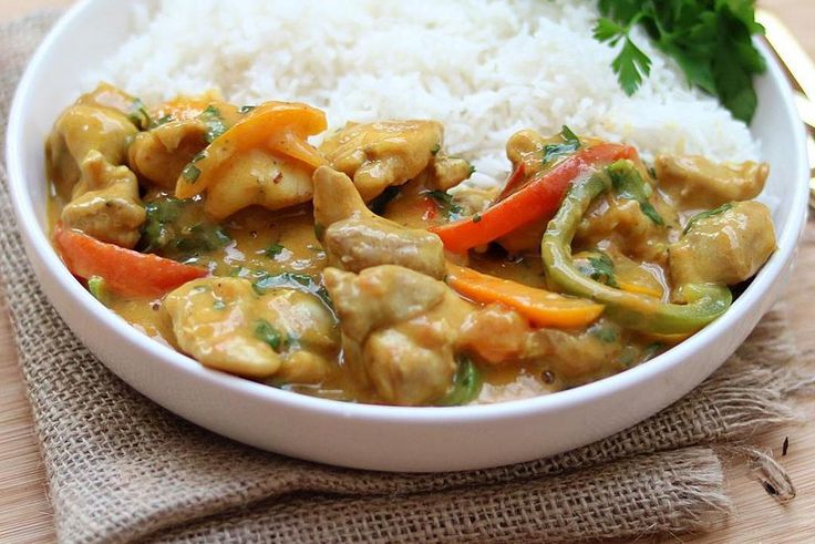 Coconut chicken curry and rice (Foodace)