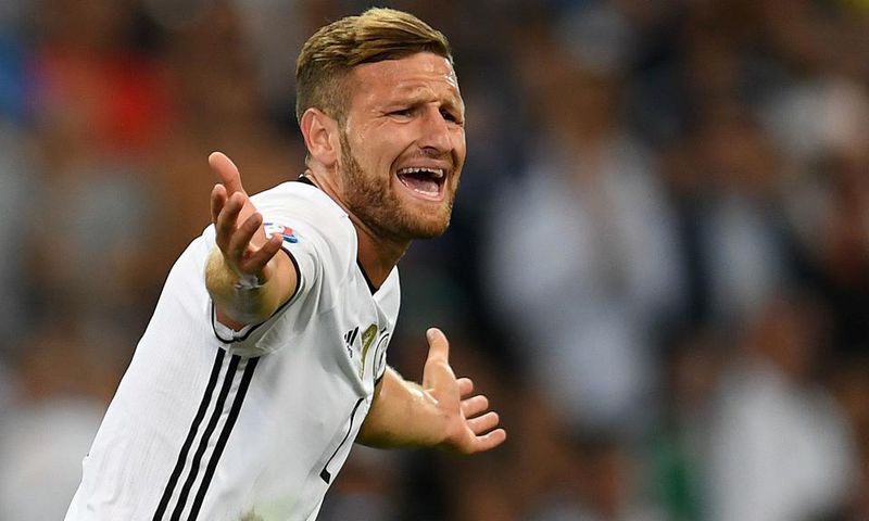 ___5437687___https:______static.pulse.com.gh___webservice___escenic___binary___5437687___2016___8___30___23___shkodran-mustafi-cropped_2h51p9k6k5phzp34btyb65zj