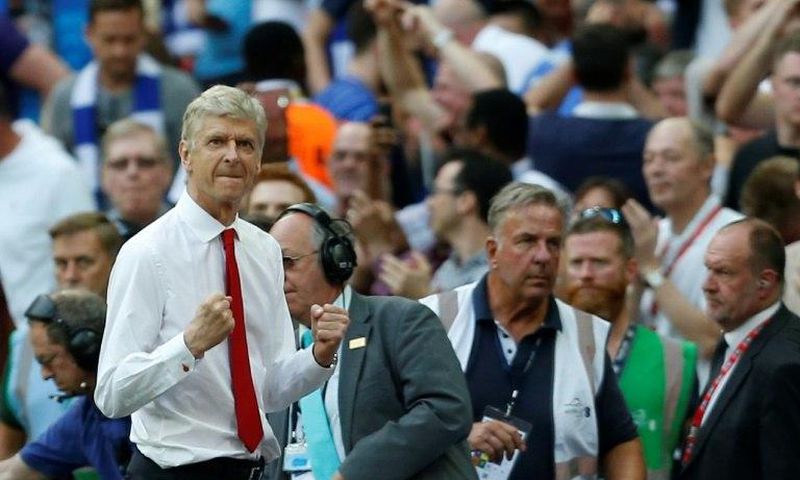 Arsenal's manager Arsene Wenger celebrates at the final whistle in the English FA Cup final on May 27, 2017