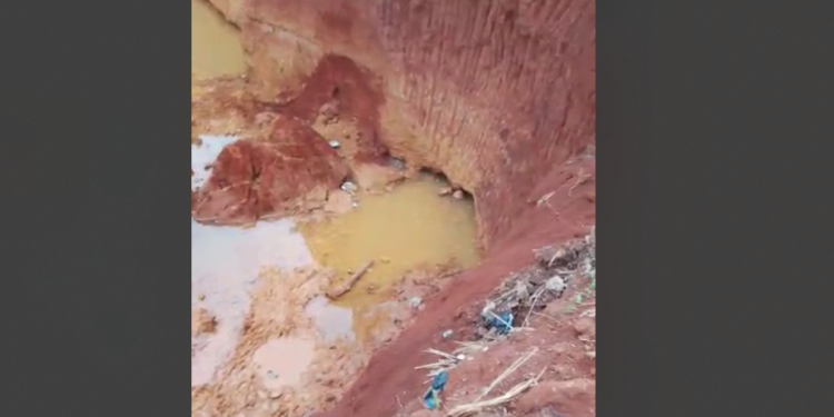 A/R: At least 5 dead, 4 rescued in galamsey pit collapse at Atwima Mponua district