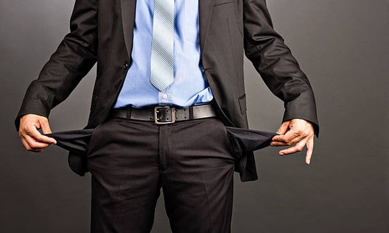 5 Reasons why your salary doesn’t last more than a week