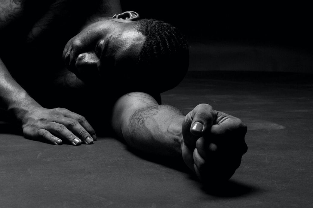 5 things strong men do that weak men avoid