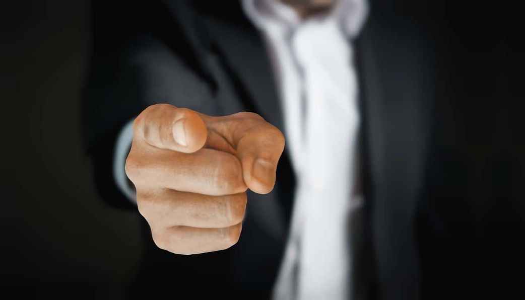 5 things strong men do that weak men avoid