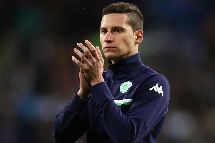 ___4919679___https:______static.pulse.com.gh___webservice___escenic___binary___4919679___2016___4___14___20___julian-draxler-cropped_a0dagax47odz1b7xedpyv6r24_2
