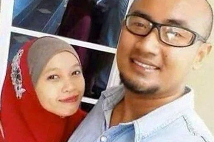 Creepy selfie shared via twitter