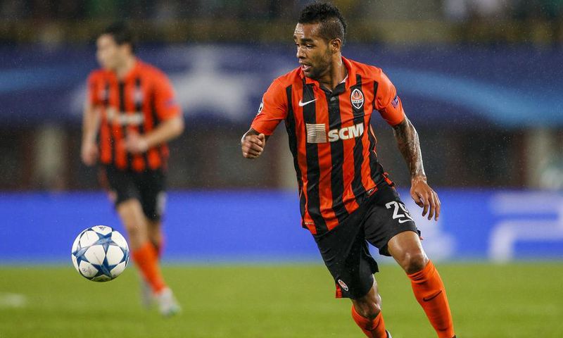 ___4401698___https:______static.pulse.com.gh___webservice___escenic___binary___4401698___2016___1___22___15___alex-teixeira-cropped_8fw8xawrbpy71ne7yzqqihi01_1