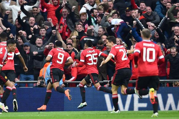 ___4953617___https:______static.pulse.com.gh___webservice___escenic___binary___4953617___2016___4___24___14___manchesterunited-cropped_1vnp1c9p81jxo1jl0dr60dsqr3_1