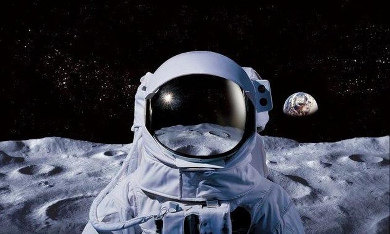 Nigerian astronaut trapped in space for the past 25 years