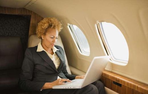 7 air travel beauty tips