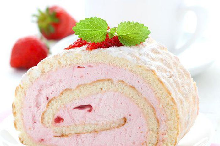 Strawberry cream roll