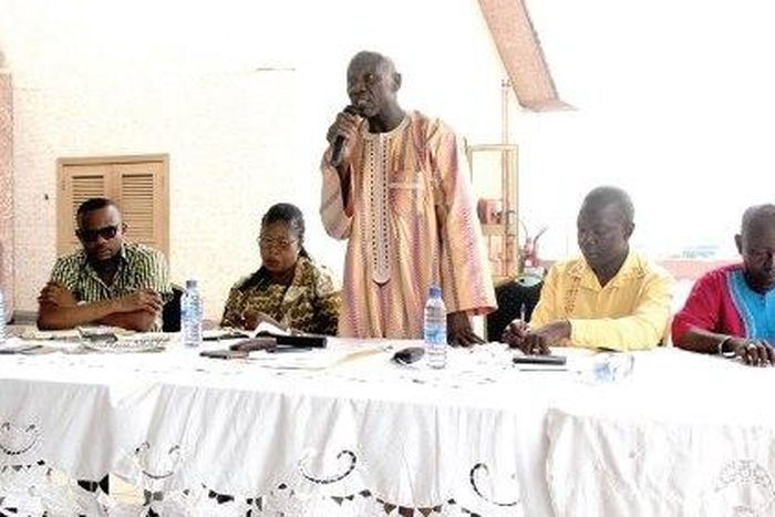 Alhaji Idris Hassan addressing a gathering