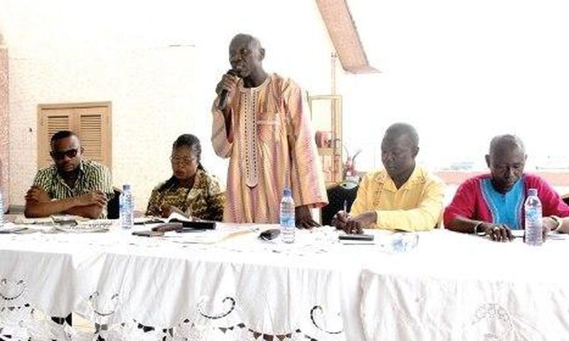 Alhaji Idris Hassan addressing a gathering